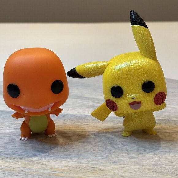 Funko POP! Games Pokémon Pikachu Diamond Fall Convention Exclusive - Picture 1 of 6